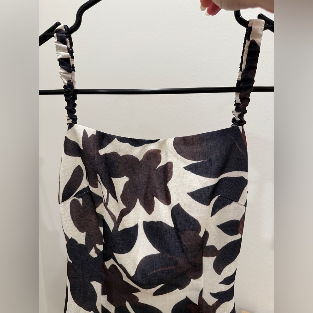 Commense Backless black and white long formal floral zipper dress - Picture 3 of 9